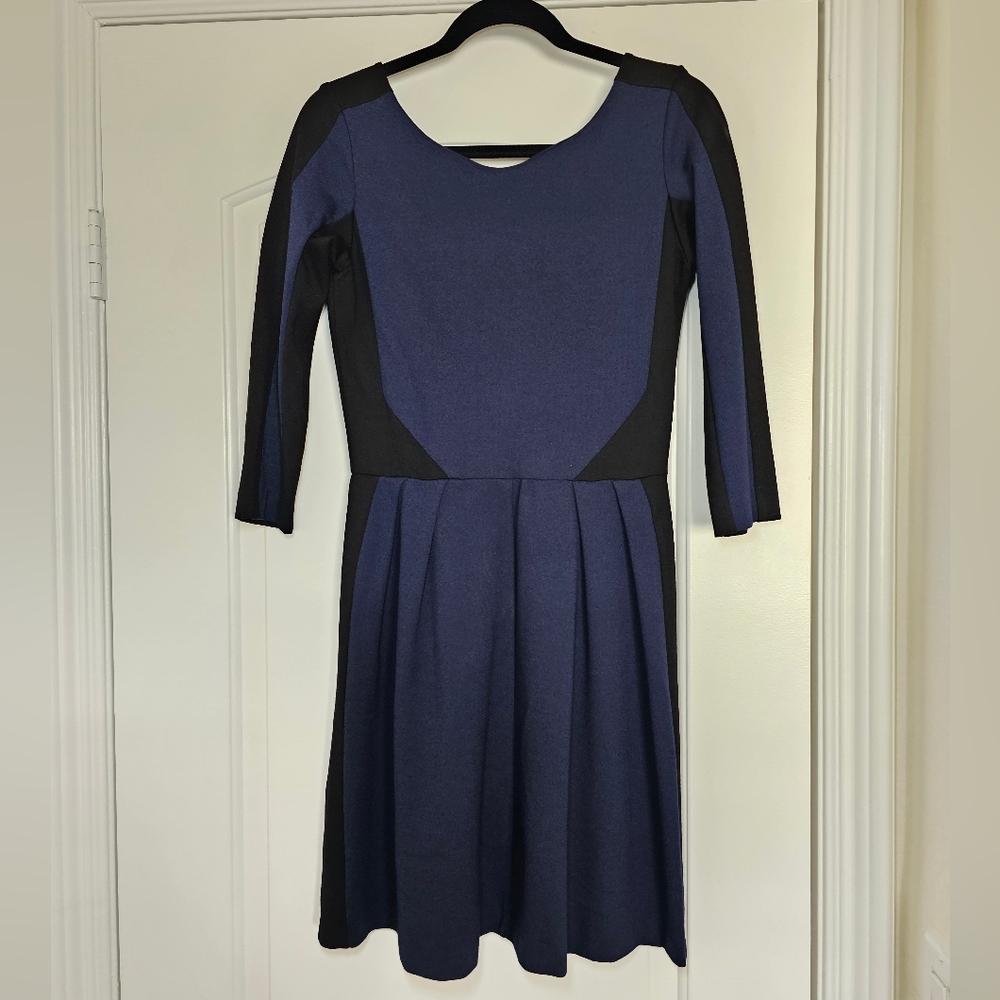 A line color block dress navy and black